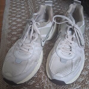 Nike V2K Run Sneakers Neutral Colors